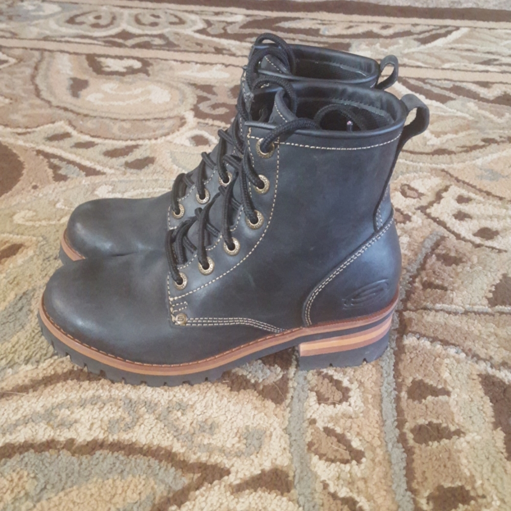 Sketcher boots